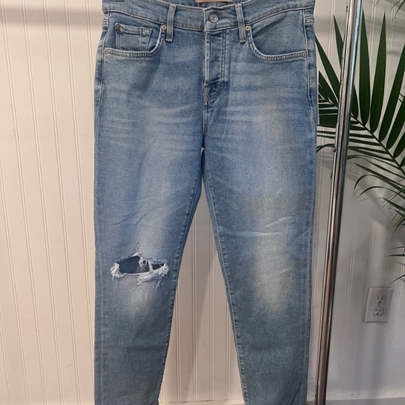 NWT 7 For Mankind Josefina Slim Boyfriend Jeans Luxe Vintage Sizes 26, 27, 28 - Picture 2 of 9